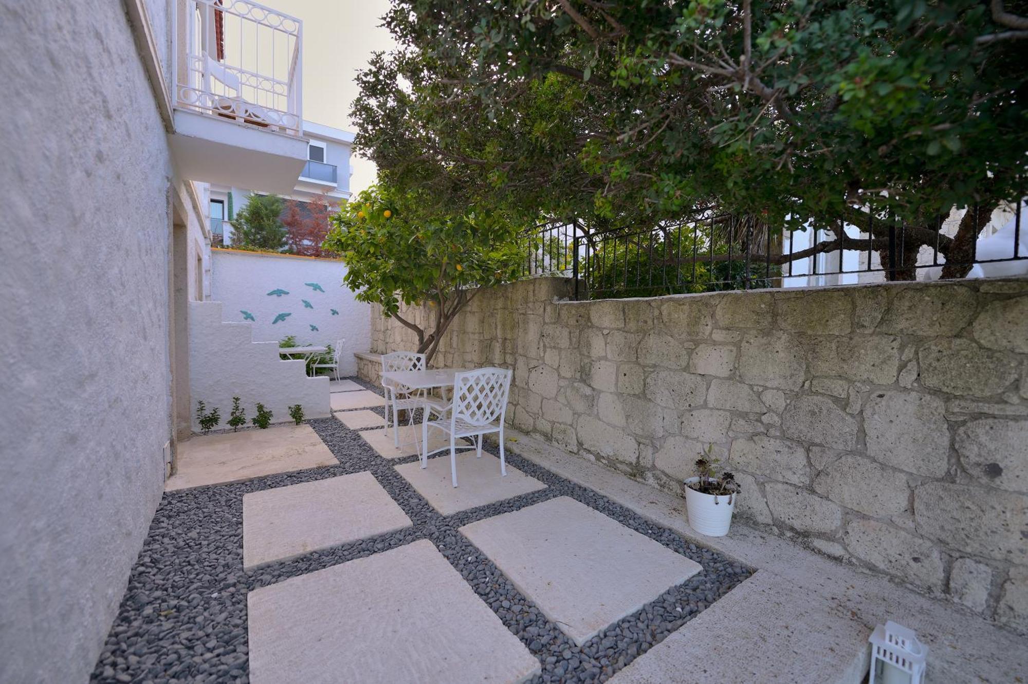 Peremere Alacati Otel Exterior photo